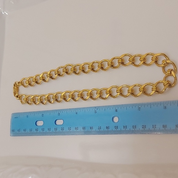 Chunky gold tone necklace - Picture 5 of 5